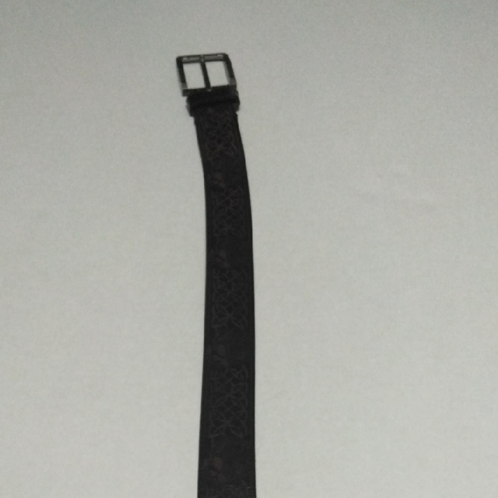 Men's Brown Leather Belt With Skull Imprint.  Please Note The Small Imperfection
